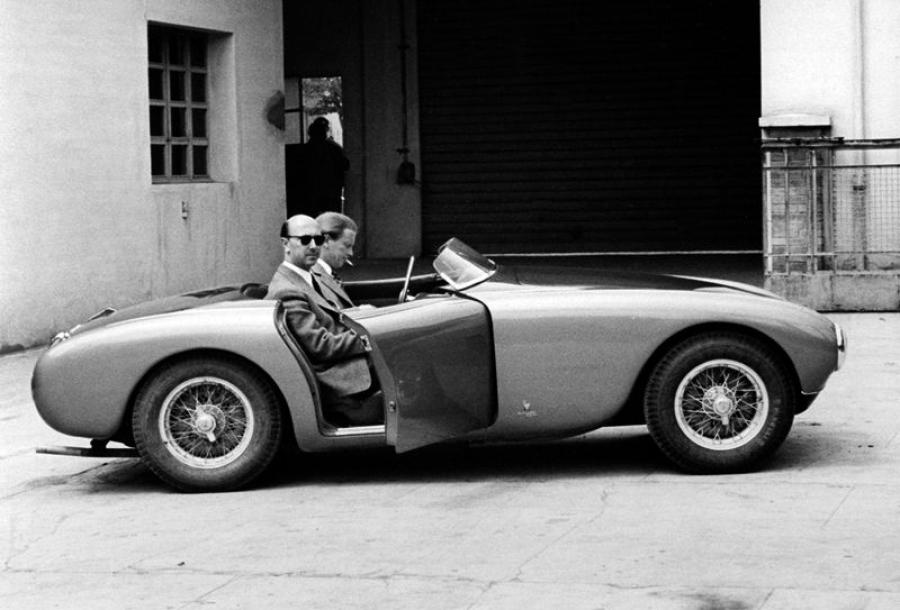  Ferrari 212 Export Spyder 1951 года  (фото 2 из 9)